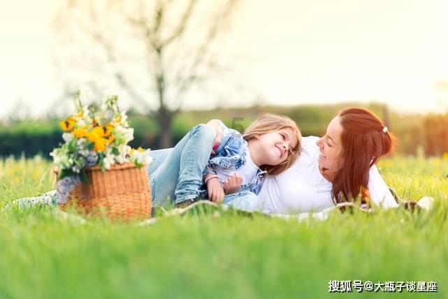 从耳畔到指尖 走近“首关一站通”服务平台