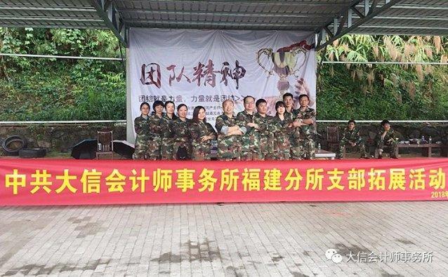 逃出上锁的现代房间8